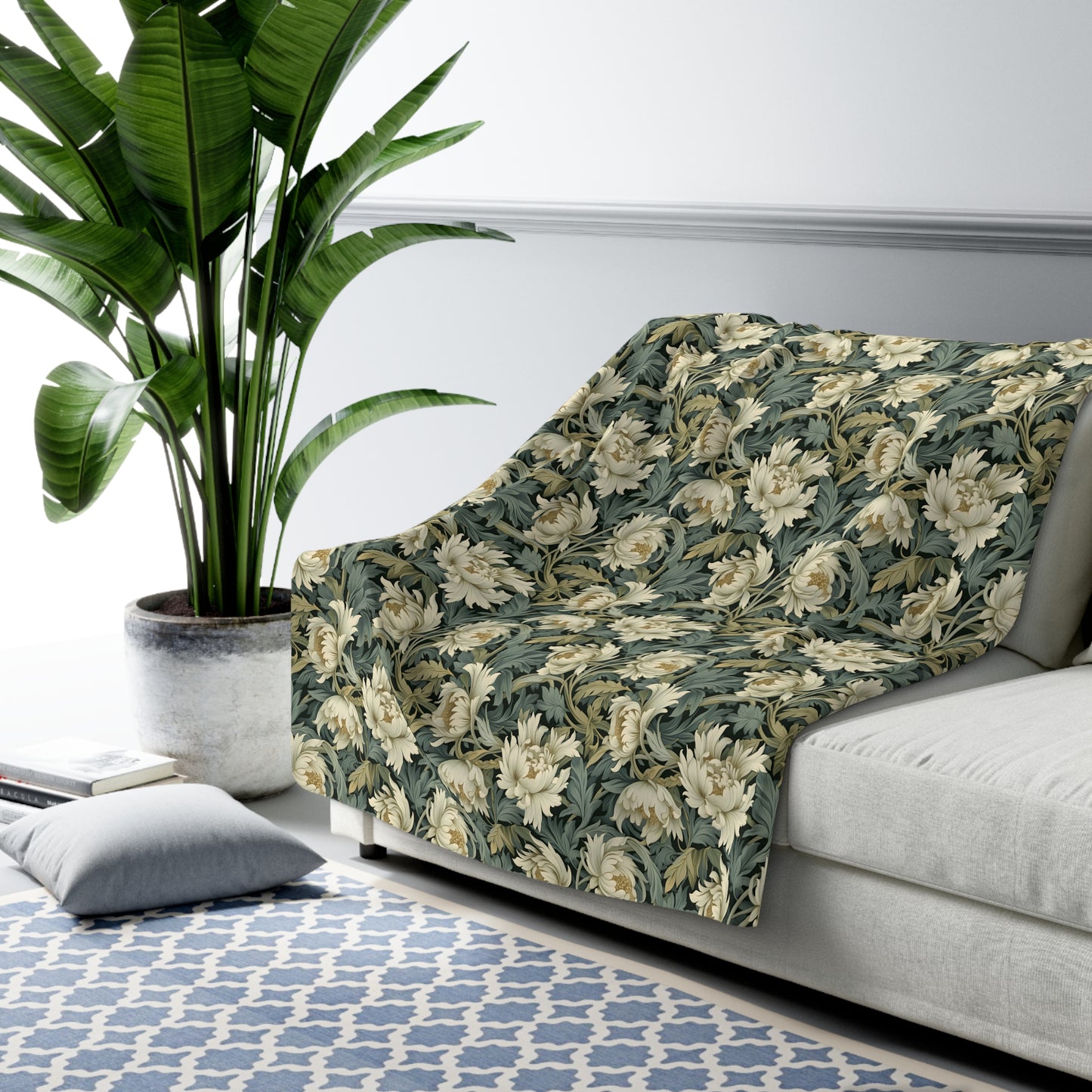 William Morris Inspired Vintage Floral Pattern Sherpa Fleece Blanket